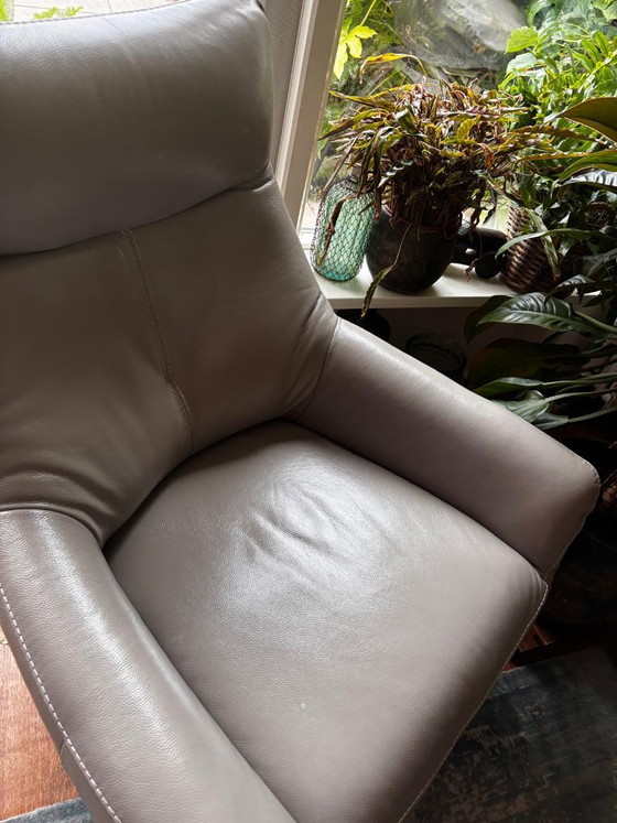 Luxury Design Leather Swivel Armchair (Bouman Potter) – Top Condition! – Swivel chairs (photo 2 of 5)