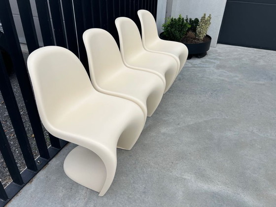 Image 1 of 4 sedie Vitra Panton, colore avorio