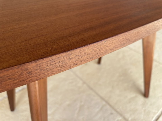Image 1 of Table d'appoint vintage en acajou, style milieu du siècle, années 1960