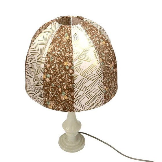 Image 1 of Lampe de table italienne vintage en albâtre/onyx, abat-jour cousu à la main, années 1960.
