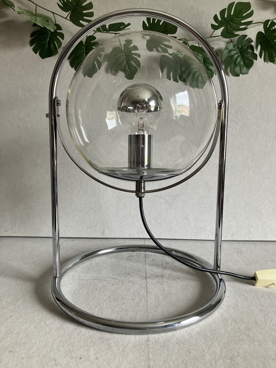 Image 1 of Lampada da tavolo Space Age Ball in vetro e metallo, anni '70 Staff