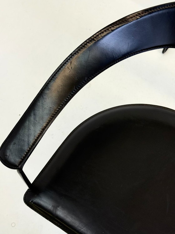 Set di 8 Sedie da pranzo Vintage Arrben Ursala in pelle nera – Leather (photo 8 of 17)