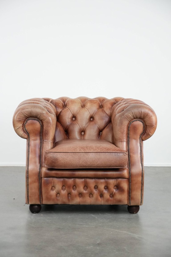 Image 1 of English-style Chesterfield armchair