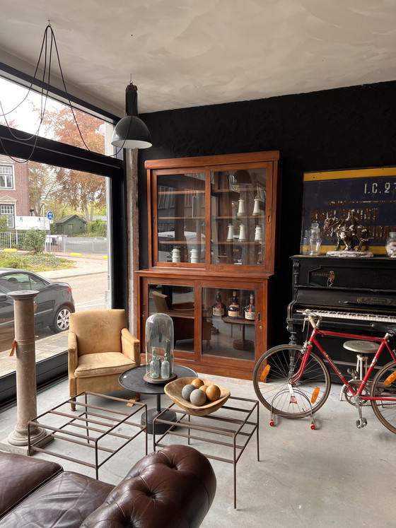 Image 1 of School vitrine kast 