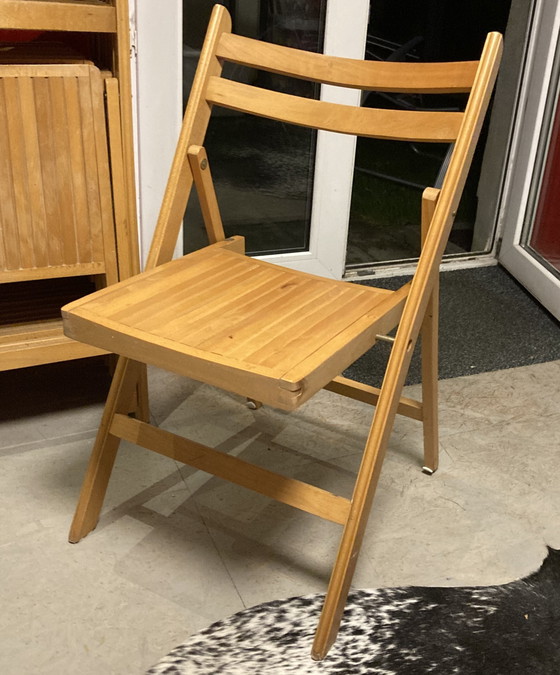 Image 1 of 8x Wooden Folding Chairs 1991