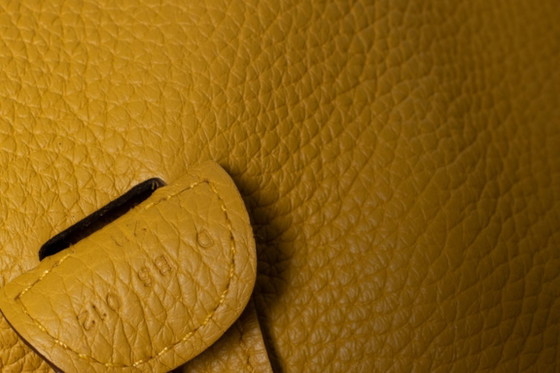 Hermes, Evelyne III Crossbody Bag in Yellow – Hermès, Lambskin (photo 7 of 9)