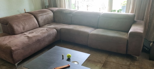 Montel Moved hoekbank met relax functies - choco kleur