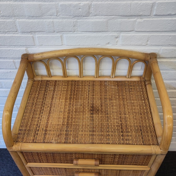 Image 1 of Bamboe rotan grenen 5 laden kastje 
