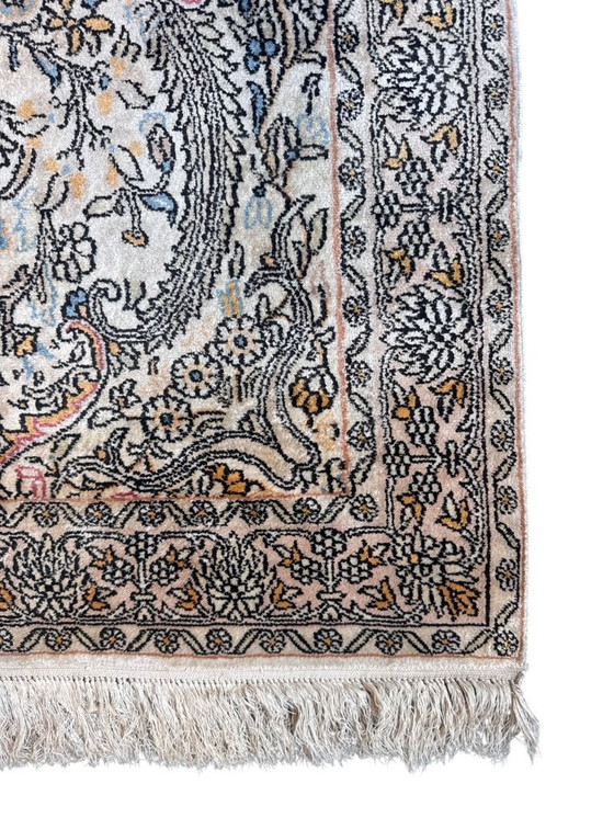 Image 1 of Tappeto persiano in seta Ghoum 93x153cm