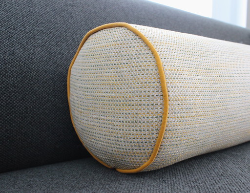 Roller cushion Light Yellow
