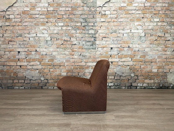 Image 1 of Artifort Alky