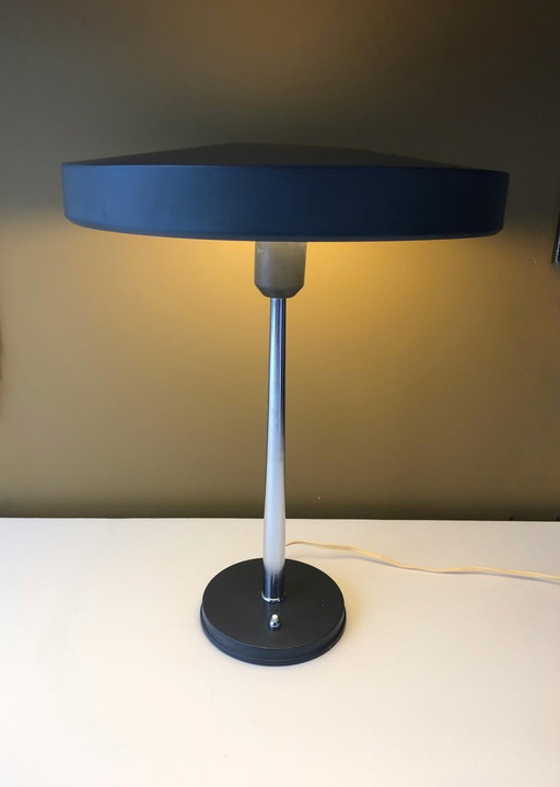 Tafellamp van Louis Kalff voor Philips