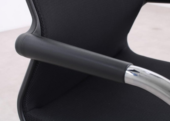 Image 1 of Silla Vitra Unix negra