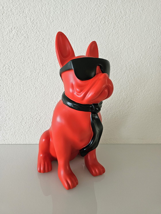 Image 1 of Sculpture moderne tendance "Bouledogue avec lunettes".