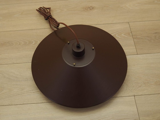 Lampada a sospensione danese con paralume a strati, finitura in metallo marrone, anni '60 (photo 8 of 11)
