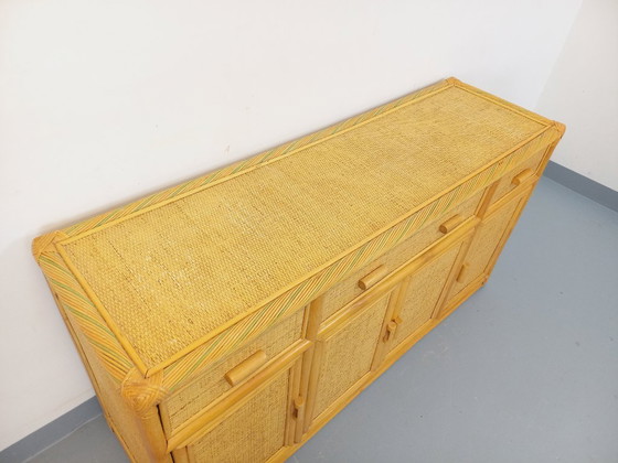 Image 1 of Vintage dressoir/opbergmeubel van rotan en gevlochten rotan uit de jaren 70.