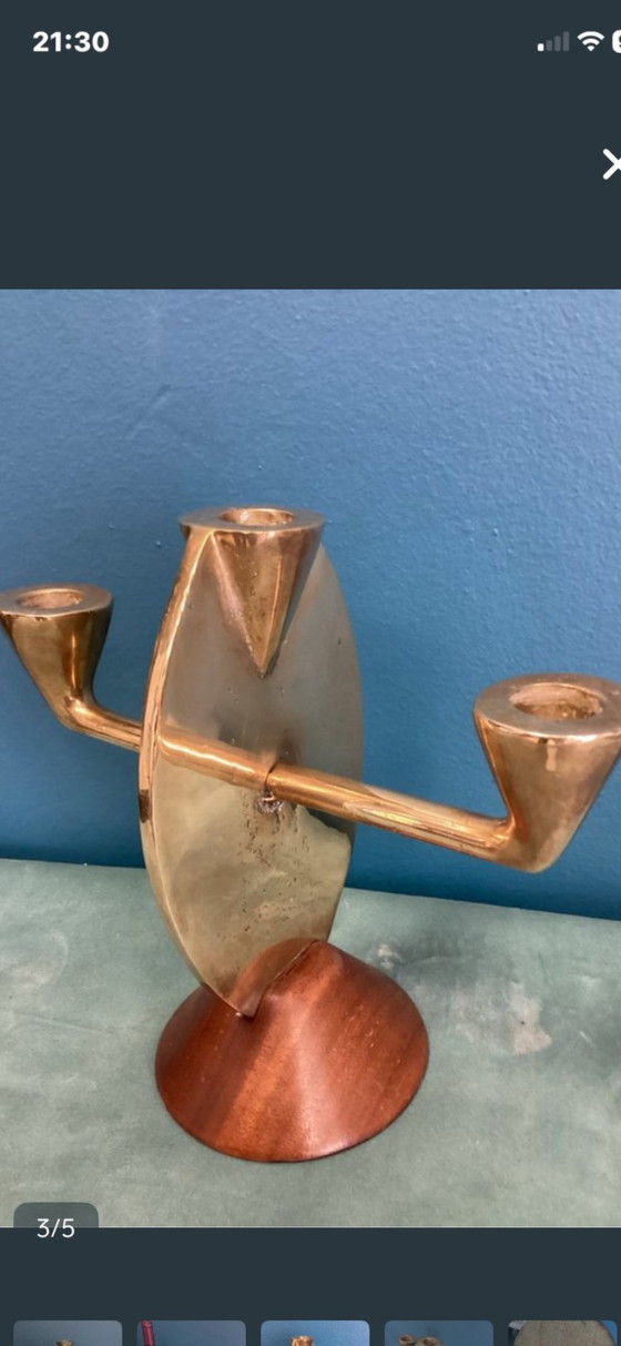 Ardísur Kerzenleuchter im brutalistischen Design aus Sevilla, Spanien – Kerzenhalter, Wood, Brass (photo 4 of 6)