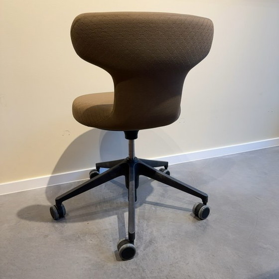 Image 1 of Vitra Pivot bureaustoel