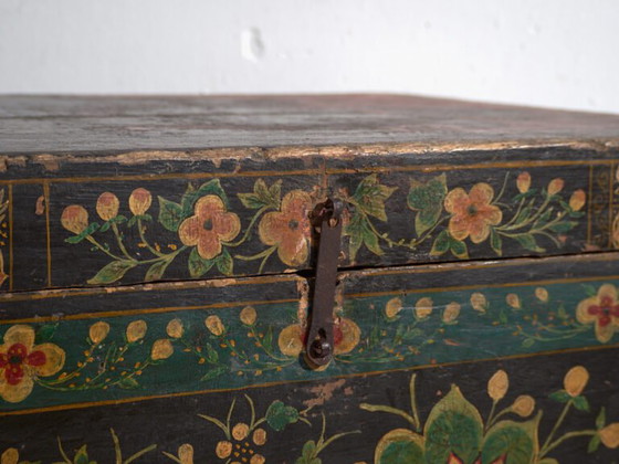 Antique painted Chinese trunk in pine wood – China, circa 1900 – Storage cabinet (photo 28 of 40)