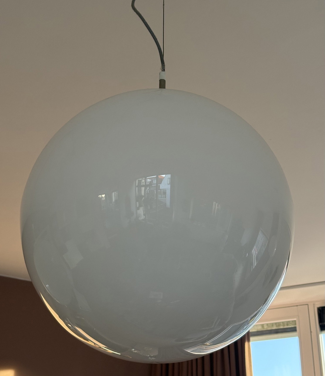 Suspension sphérique en verre opalin épais 50 cm