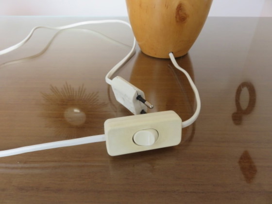 Lampe aus Massivulme, Frankreich, 1980 – Tischlampen, Holz (photo 8 of 9)