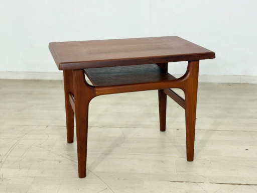 Table d'appoint danoise design milieu du siècle / Table basse en teck / Table d'appoint années 1960 / Table basse danoise en