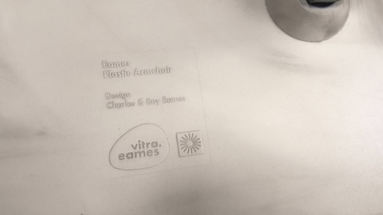 Sedia vintage Dax di Charles e Ray Eames per Vitra, anni '90 – Sedie e poltrone, Metal, Plastic (photo 2 of 17)