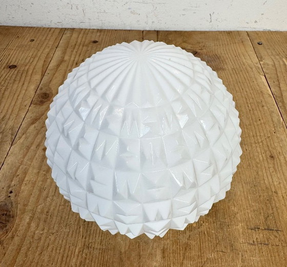 Image 1 of Vintage witte porseleinen hanglamp, jaren 70