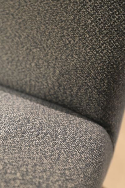 Cloak Furniture Dune Sessel