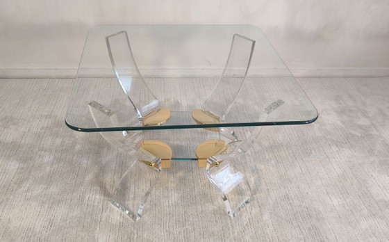Tavolino da Caffè Lucite & Ottone – Stile Hollywood Regency DLG Charles Hollis Jones – Curvasa Muebles (photo 2 of 18)