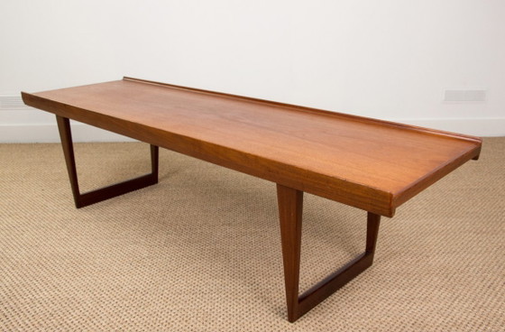Image 1 of Gran mesa de centro o banco, de teca danesa, obra de Peter Lovig Nielsen, 1960.
