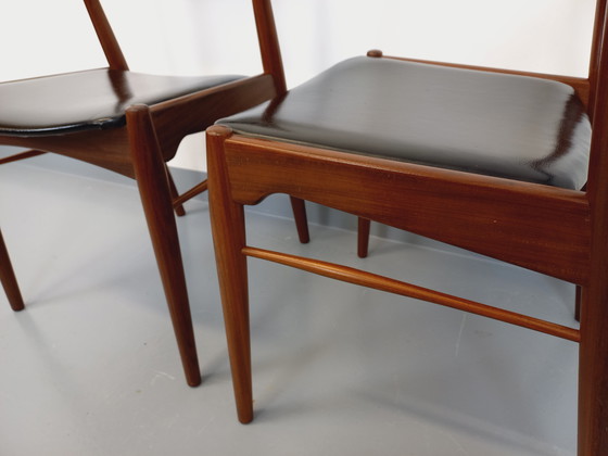 Image 1 of Pair of Vintage Scandinavian Teak and Skai Chairs from the 50s and 60s