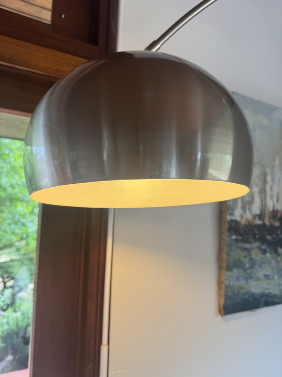 Image 1 of XXL vintage design arched floor lamp – In the style of the Castiglioni brothers – 1970s