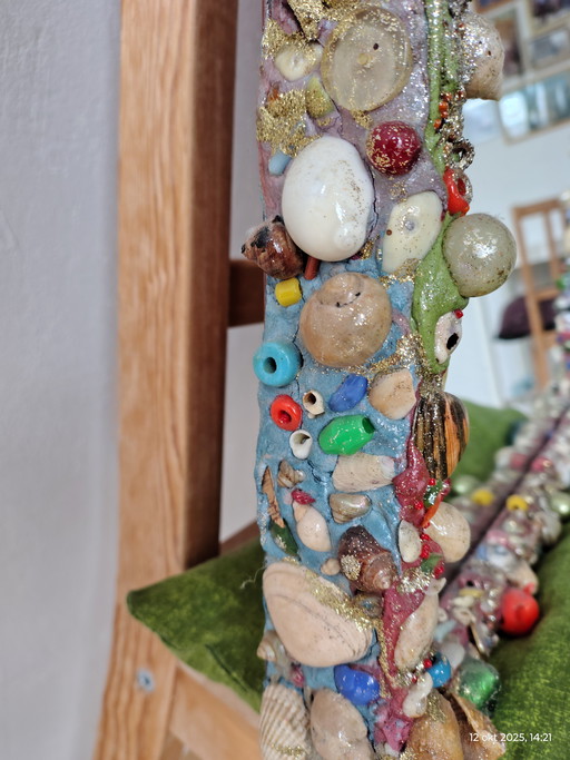 mirror with shell rim