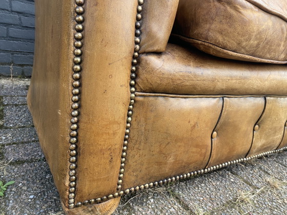 Image 1 of Divano Chesterfield antico molto vecchio color cognac