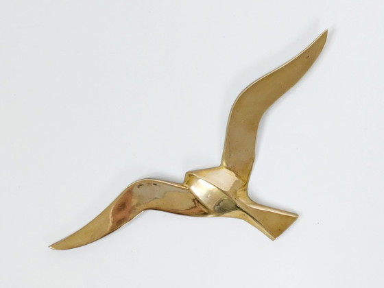 Image 1 of 2 uccelli volanti in ottone di metà secolo: arte murale scultorea minimalista degli anni '60