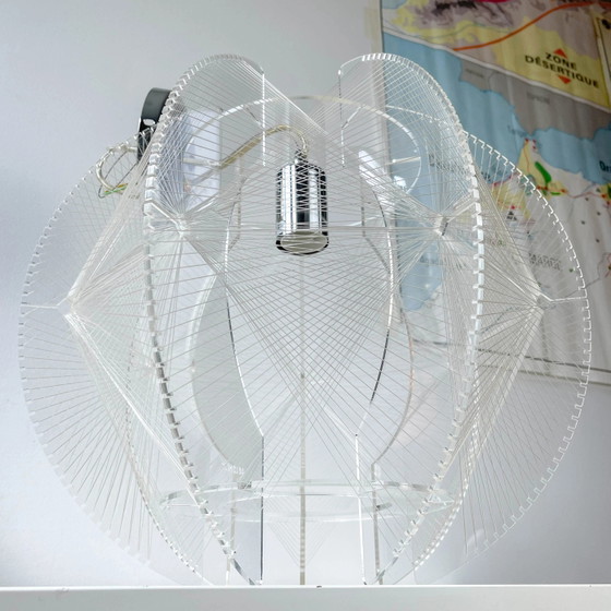 Lampada a Sospensione Geometrica in Acrilico e Nylon - Lampadario di Design – Illuminazione, Retro (photo 5 of 12)