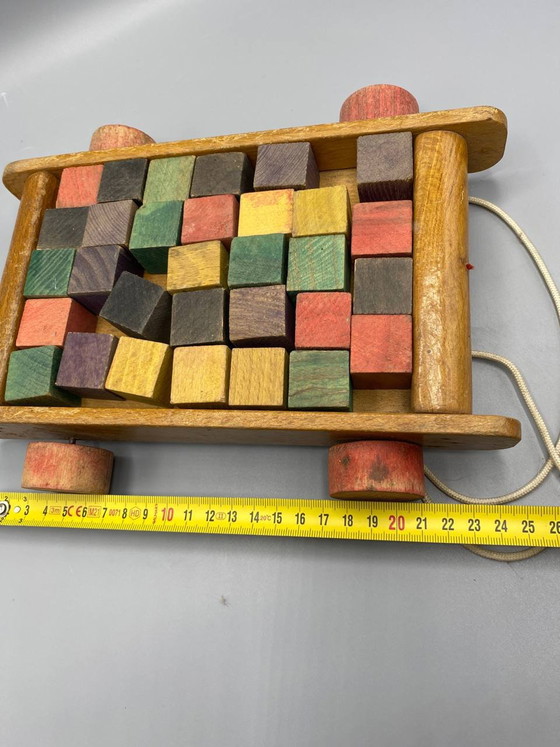 Vintage houten trekkar – Bouwspeelgoed – Kleurrijke houten blokken – jaren 1950-1960 – Decoratieve objecten (photo 3 of 4)