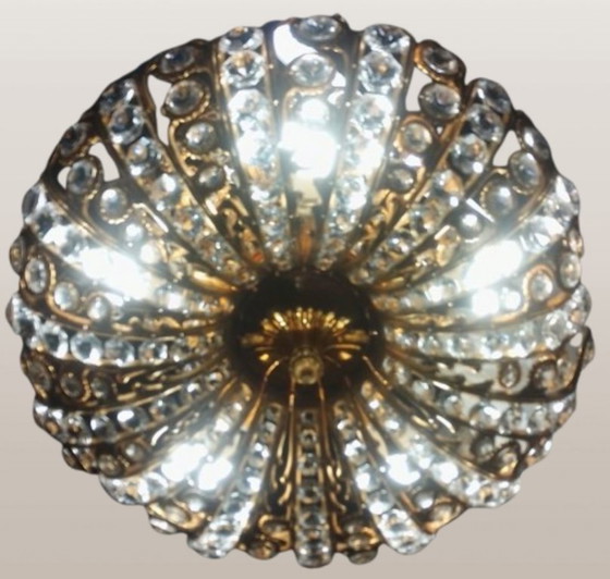 Image 1 of Lámpara de araña estilo Hollywood Regency en latón y cristal, diseñada por Peris Andreu en la década de 1970.