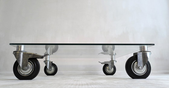 Image 1 of ✨✨ Wunderschöner Designer-Couchtisch aus Glas auf Rollen im Stil von Gae Aulenti Fontana Arte ✨✨