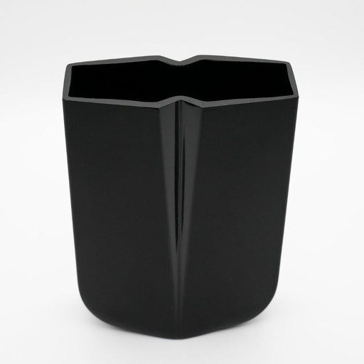Peill & Putzler Satin Black Glass Vase – Sculptural Postmodern Design, Germany, 1970s–1980s