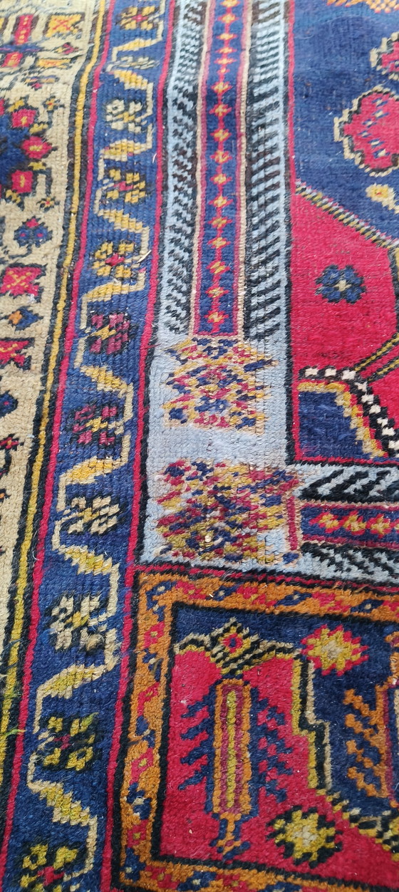 Image 1 of Alfombra antigua de Anatolia, turca, anudada a mano.