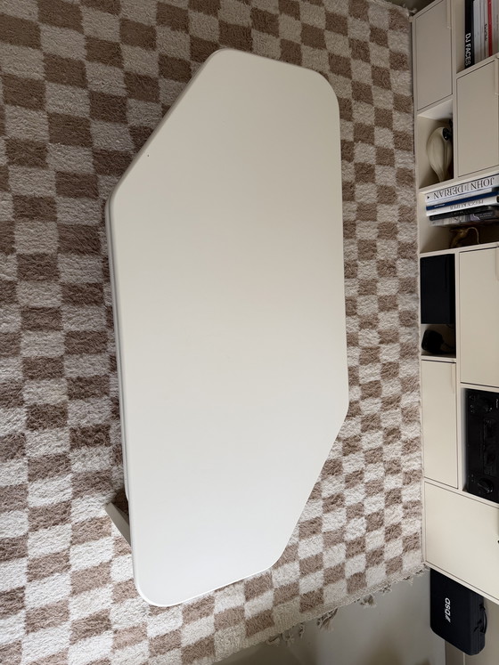 Image 1 of Vintage extendable coffee table