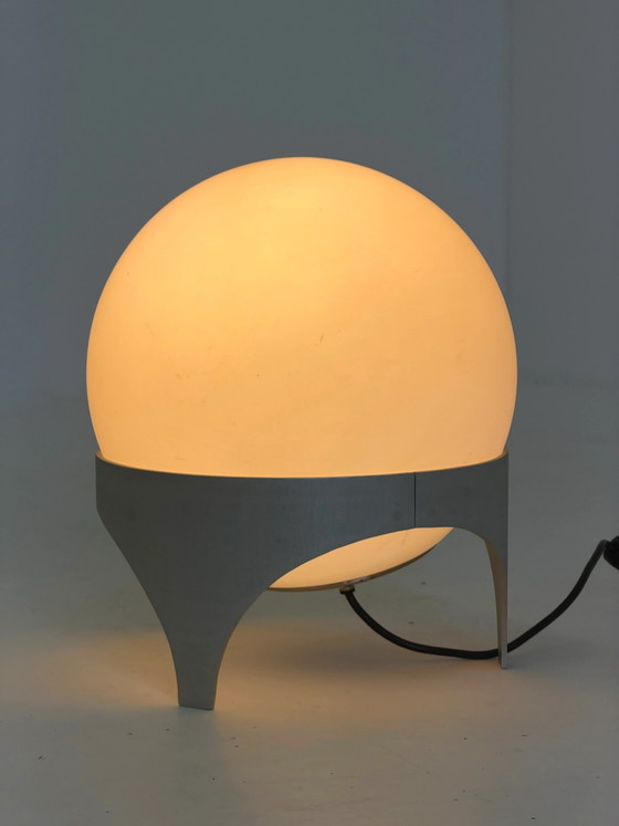 Lampada da tavolo Vintage Space Age con Globo in Vetro e Base in Alluminio – Lampade da tavolo (photo 3 of 12)