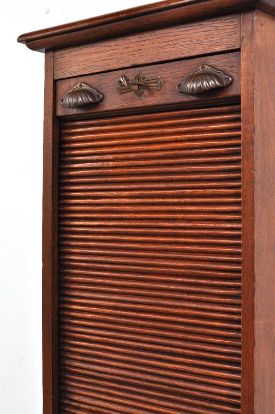 Image 1 of Antieke eiken roldeurkast / archiefkast, 1890s