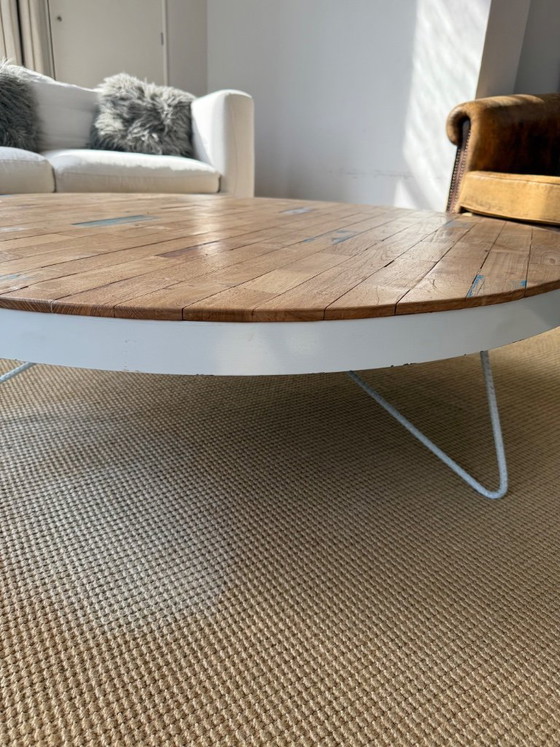 Image 1 of Coffee table