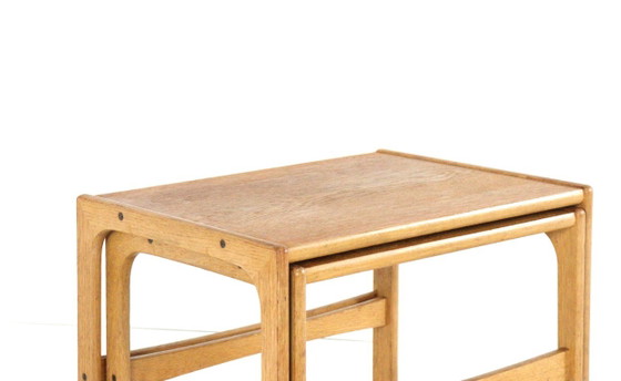 Set di 2 tavolini impilabili vintage in rovere, stile danese Mimiset – Wood (photo 4 of 20)