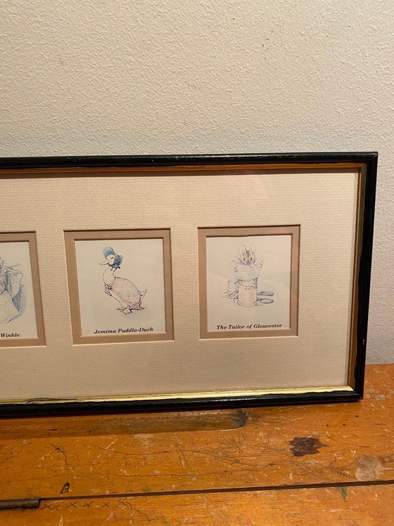 Image 1 of Magnifique cadre vintage original contenant 4 dessins de Beatrix Potter datant de 1986.