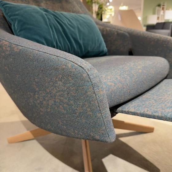 Image 1 of Poltrona Montis Puk con pouf