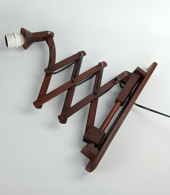 Image 1 of Midcentury moderne accordeonlamp in massief teakhout, 1960